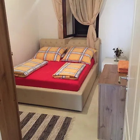 Apartament Lea Marsel *